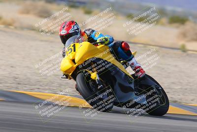 media/Dec-17-2022-SoCal Trackdays (Sat) [[224abd9271]]/Turn 7 Set 2 (1140am)/